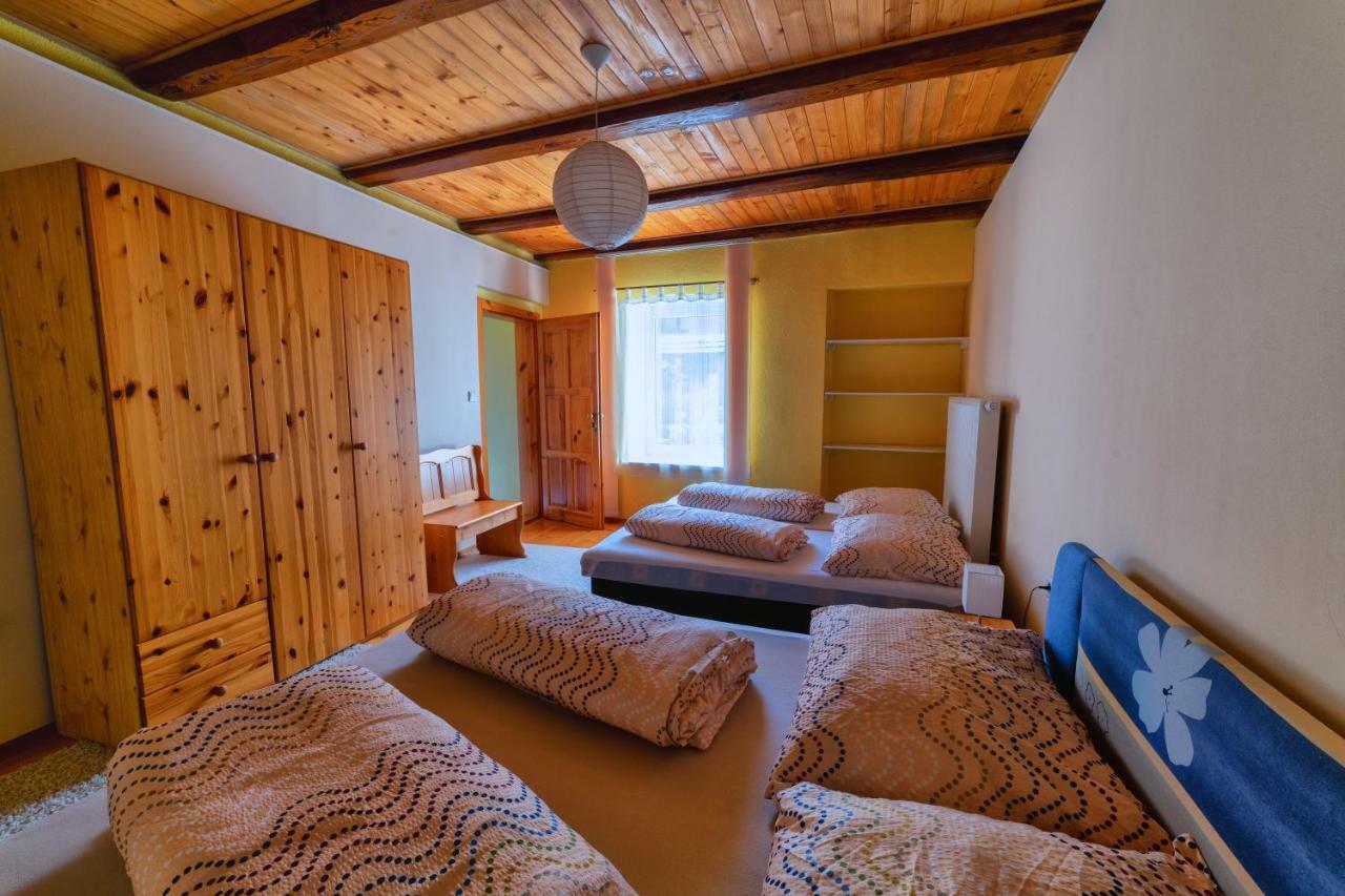 Apartment Anna Kezmarok Bagian luar foto